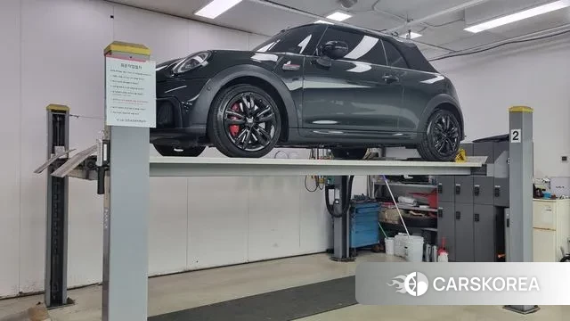 Mini Cooper S Convertible 2022 Темно-зеленый из Кореи, фото 4