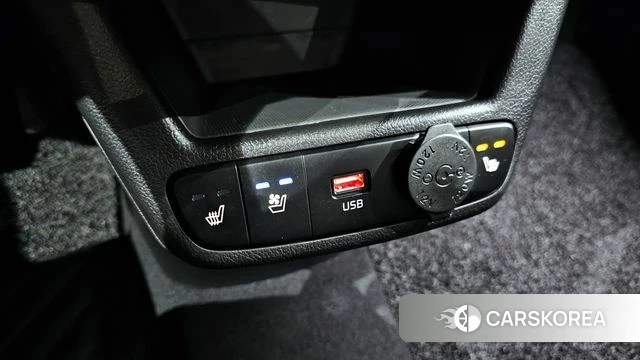 Kia The New Kia Ray 2023 Белый из Кореи, фото 4