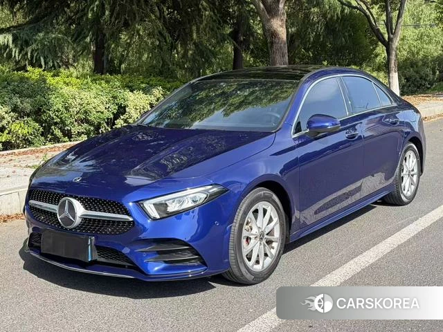 Mercedes-Benz Class A 2021 Синий из Китая, фото 4