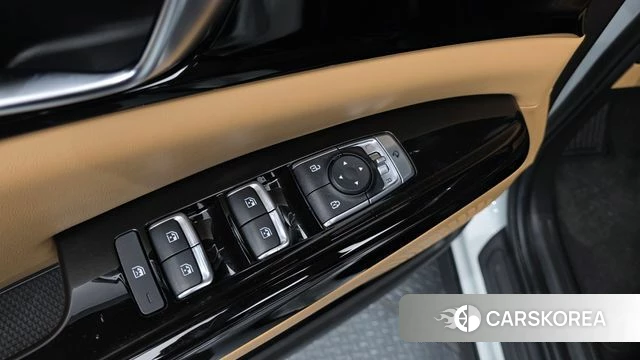 Kia Carnival 4th generation 2023 Белый из Кореи, фото 4