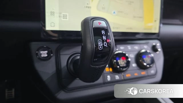 Land Rover Defender (L663) 2026 Черный из Кореи, фото 4