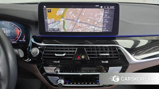 BMW 5 Series (G30) 2022 Черный из Кореи, фото 4
