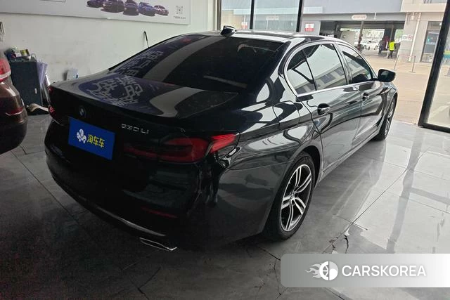 BMW 5 series 2021 Черный из Китая, фото 4