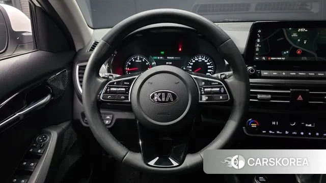 Kia Seltos 2020 Белый из Кореи, фото 4