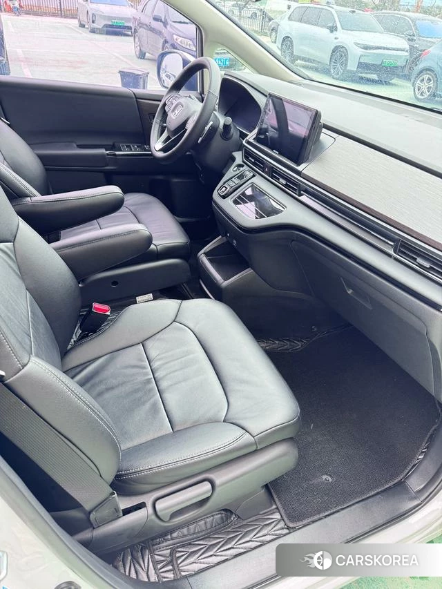 Honda Odyssey 2023 Белый из Китая, фото 4
