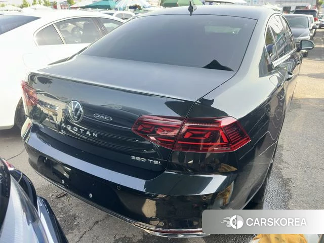 Volkswagen Magotan 2023 Другой из Китая, фото 4