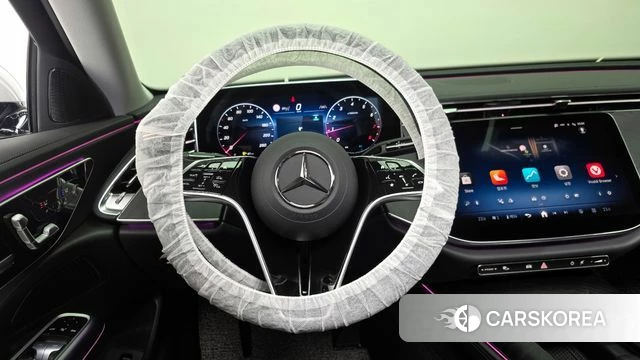 Mercedes-Benz E-Class W214 2024 Серебристо-серый из Кореи, фото 4