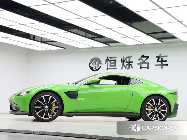 Aston Martin Vantage 2019 Зеленый из Китая, фото 4