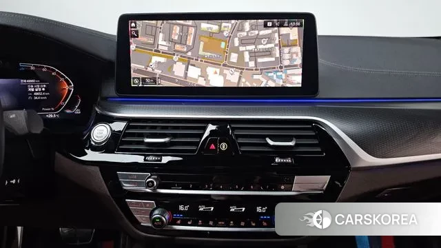 BMW 5 Series (G30) 2023 Черный из Кореи, фото 4