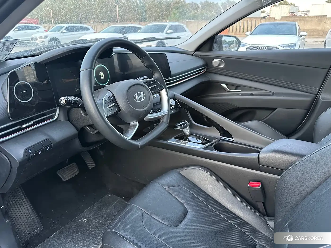 Hyundai Elantra 2023 Белый из Китая, фото 4