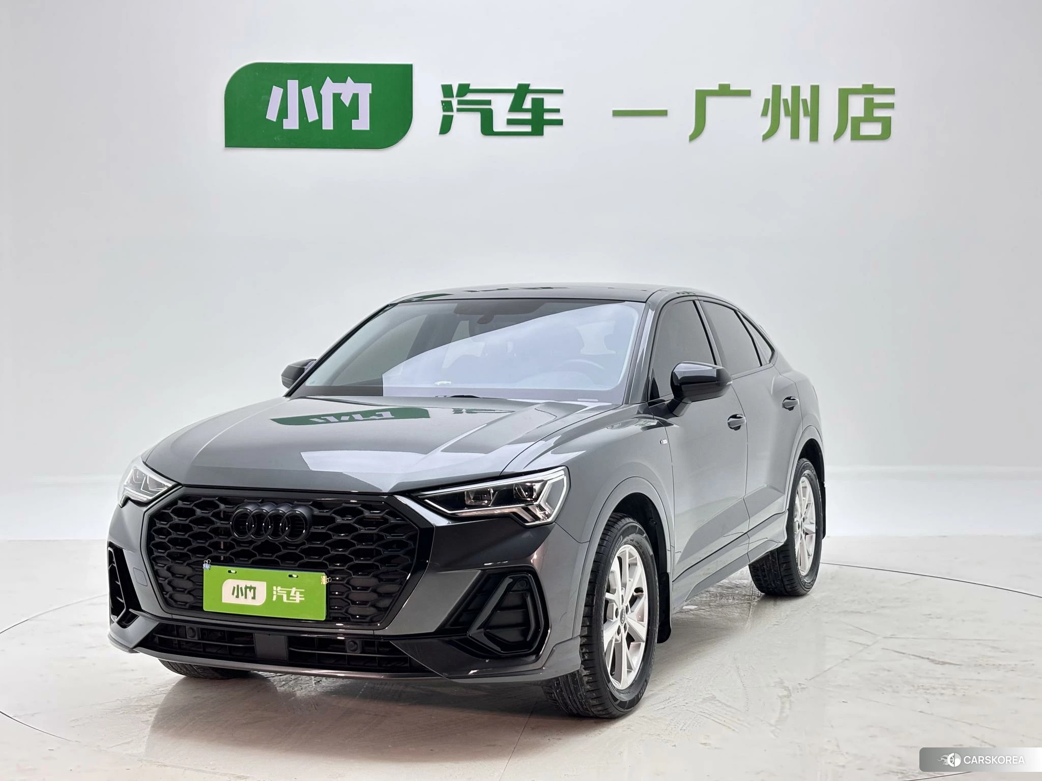 Audi Q3 Sportback 2022 Темно-серый из Китая, фото 4