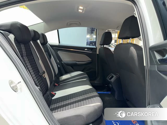 Volkswagen Bora 2024 Белый из Китая, фото 4