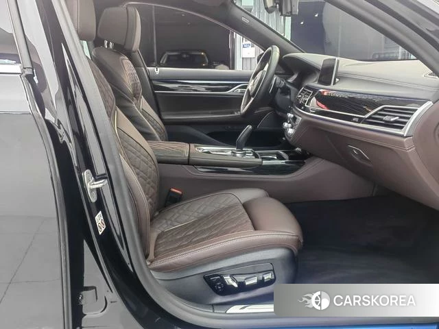 BMW 7 series 2021 Черный из Китая, фото 4