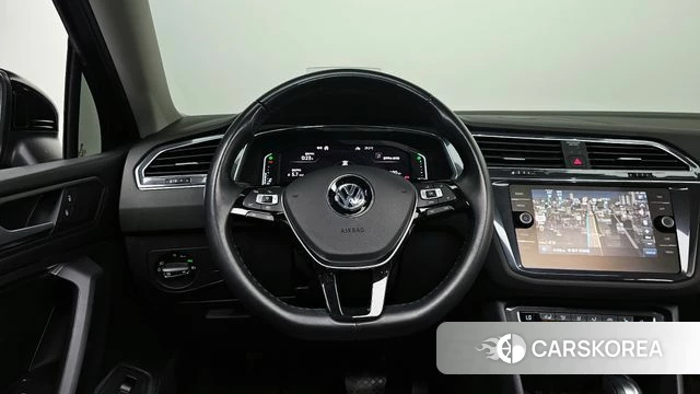 Volkswagen Tiguan Allspace 2020 Черный из Кореи, фото 4