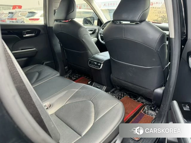 Toyota Highlander 2023 Черный из Китая, фото 4