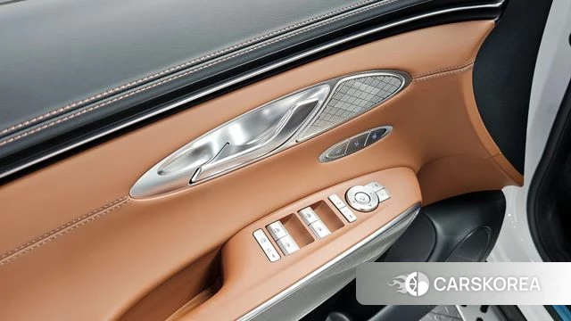 Genesis GV70 2023 Белый из Кореи, фото 4