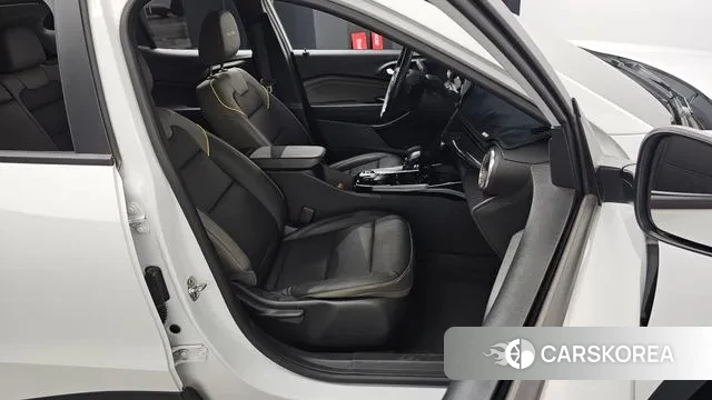 Chevrolet (GM Daewoo) Trax Crossover 2023 Белый из Кореи, фото 4