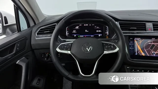 Volkswagen Tiguan second Generation 2021 Белый из Кореи, фото 4