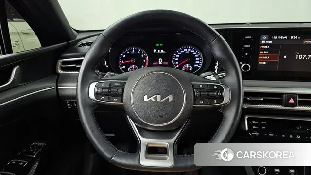 Kia K5 3rd generation 2023 Черный из Кореи, фото 4