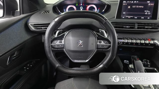 Peugeot 5008 second generation 2020 Белый из Кореи, фото 4