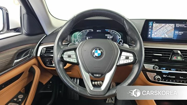 BMW 5 Series (G30) 2019 Белый из Кореи, фото 4