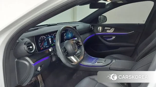 Mercedes-Benz E-Class W213 2023 Белый из Кореи, фото 4