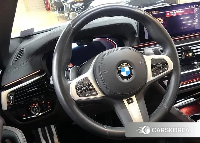 BMW 5 Series (G30) 2023 Белый из Кореи, фото 4