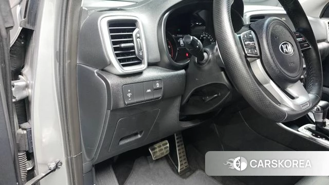 Kia Sportage The Bold 2021 Серебристо-серый из Кореи, фото 4