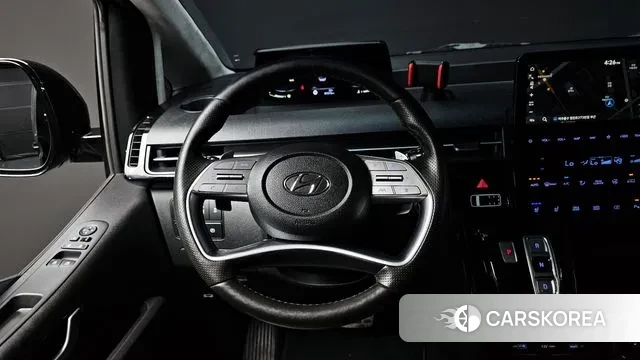 Hyundai Staria 2022 Черный из Кореи, фото 4