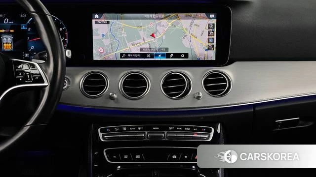 Mercedes-Benz E-Class W213 2021 Белый из Кореи, фото 4