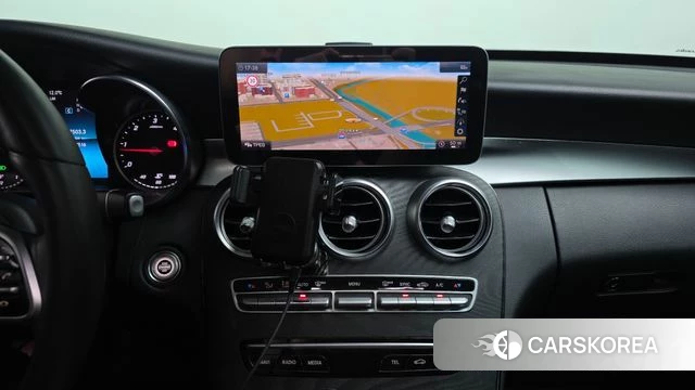 Mercedes-Benz C-Class W205 2019 Белый из Кореи, фото 4