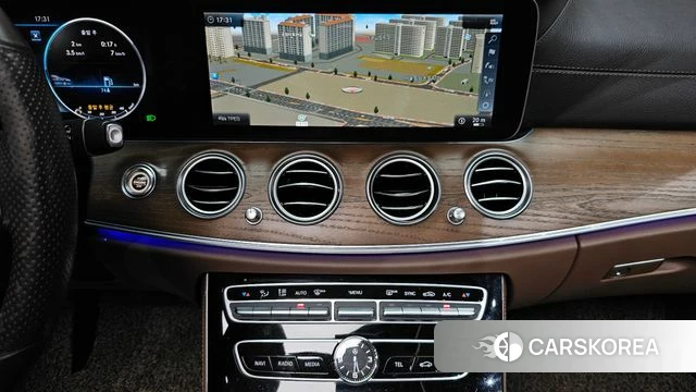 Mercedes-Benz E-Class W213 2018 Белый из Кореи, фото 4