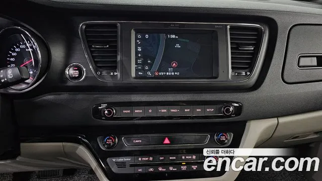 Kia The New Carnival 2018 Белый из Кореи, фото 4