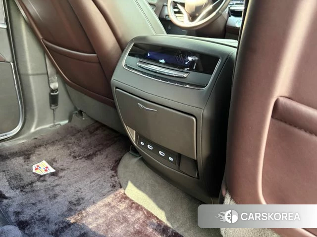 Cadillac Escalade 5th Generation 2022 Белый из Кореи, фото 4