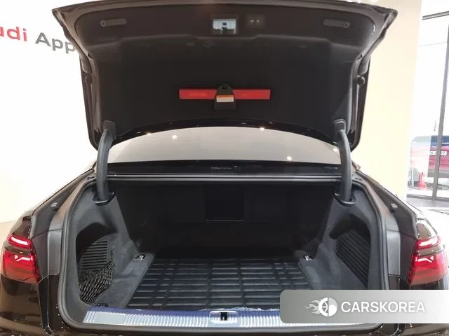 Audi A8 (D5) 2022 Черный из Кореи, фото 4