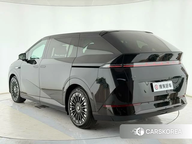 Xiaopeng Motors Xiaopeng X9 2025 Черный из Китая, фото 4
