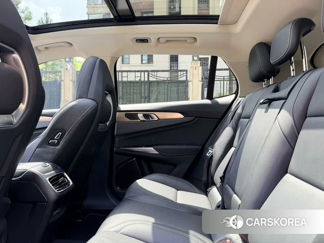 Lynk 01 2020 Черный из Китая, фото 4
