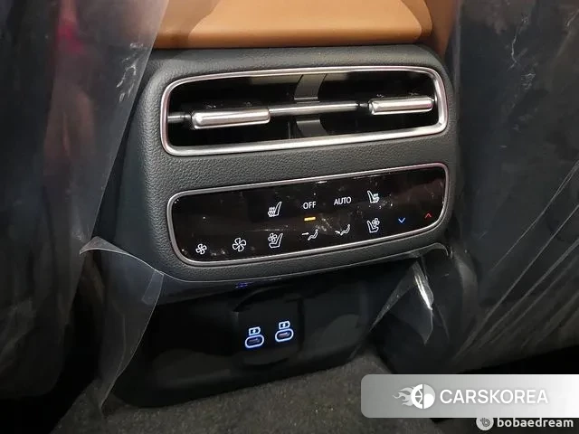 Genesis GV70 2025 Белый из Кореи, фото 4