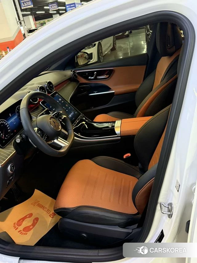 Mercedes-Benz Class C 2023 Белый из Китая, фото 4