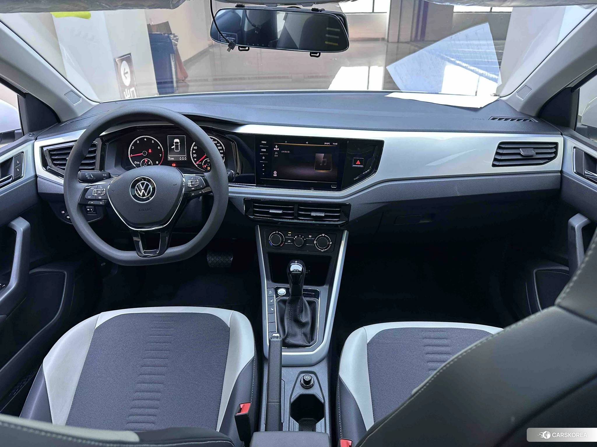 Volkswagen Polo 2021 Белый из Китая, фото 4