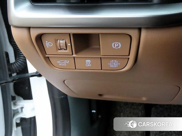 Hyundai Grandeur Hybrid (GN7) 2023 Белый из Кореи, фото 4