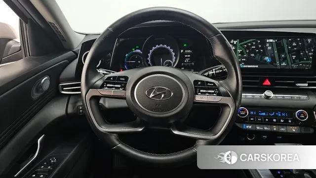 Hyundai Avante Hybrid (CN7) 2021 Серебристо-серый из Кореи, фото 4