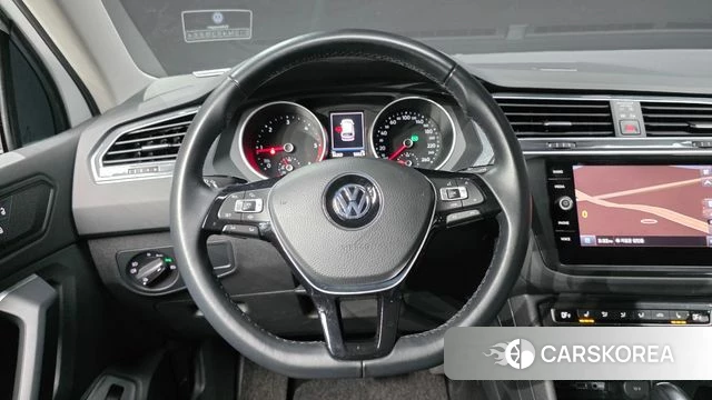 Volkswagen Tiguan second Generation 2020 Белый из Кореи, фото 4