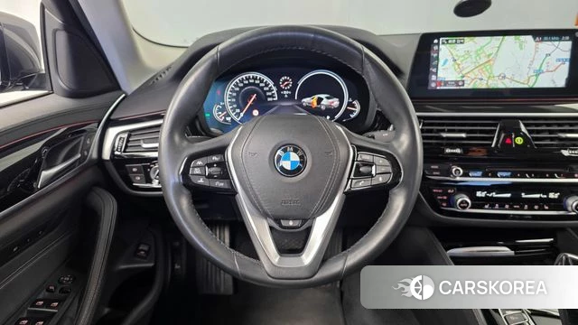 BMW 5 Series (G30) 2018 Серый из Кореи, фото 4