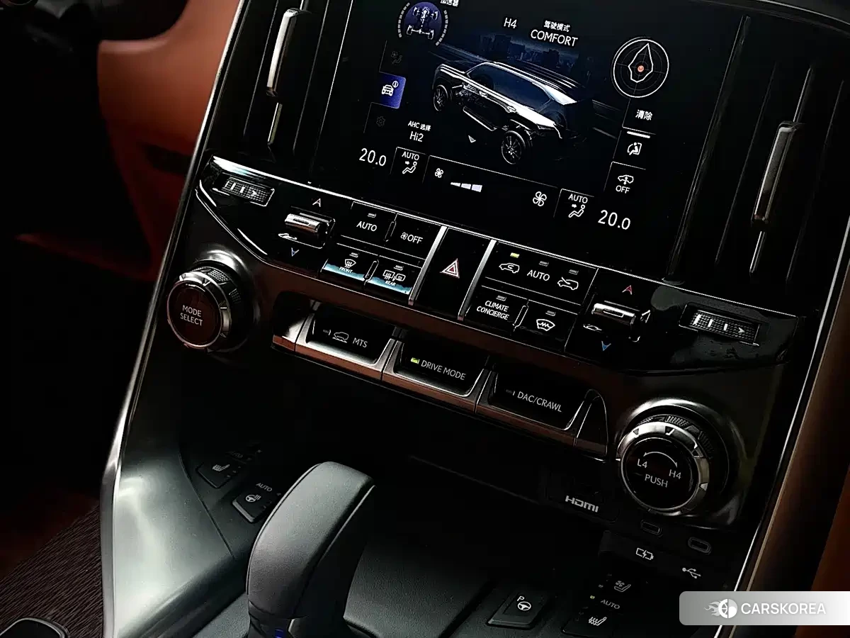 Lexus LX 2026 Silver/gray из Китая, фото 4