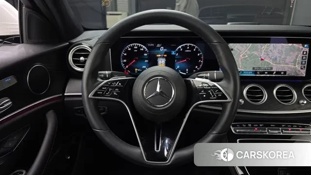 Mercedes-Benz E-Class W213 2022 Белый из Кореи, фото 4