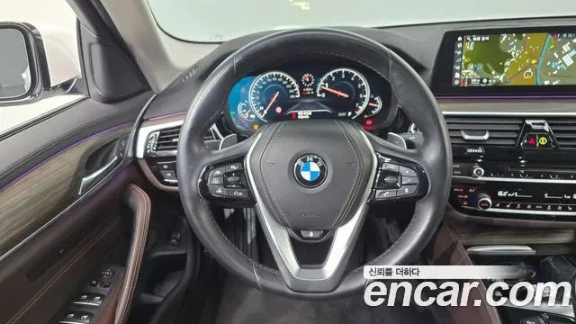 BMW 5 Series (G30) 2018 Белый из Кореи, фото 4