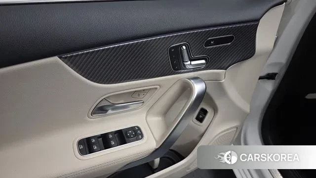 Mercedes-Benz A-Class W177 2024 Белый из Кореи, фото 4