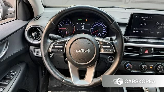 Kia The New K3 2nd generation 2023 Черный из Кореи, фото 4