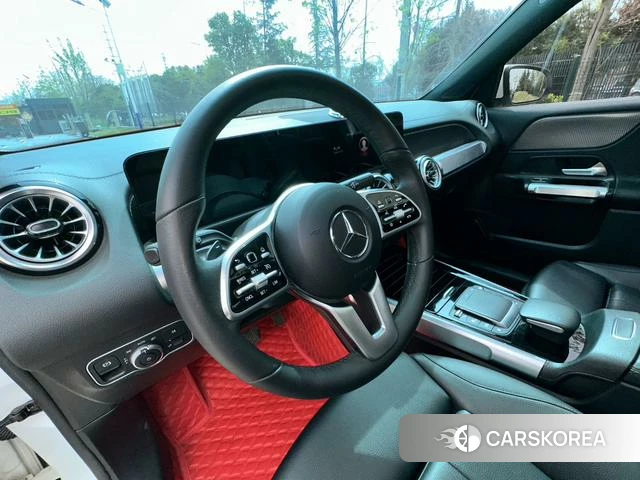 Mercedes-Benz GLB 2022 Белый из Китая, фото 4